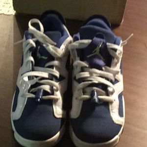 Jordan’s blue and white